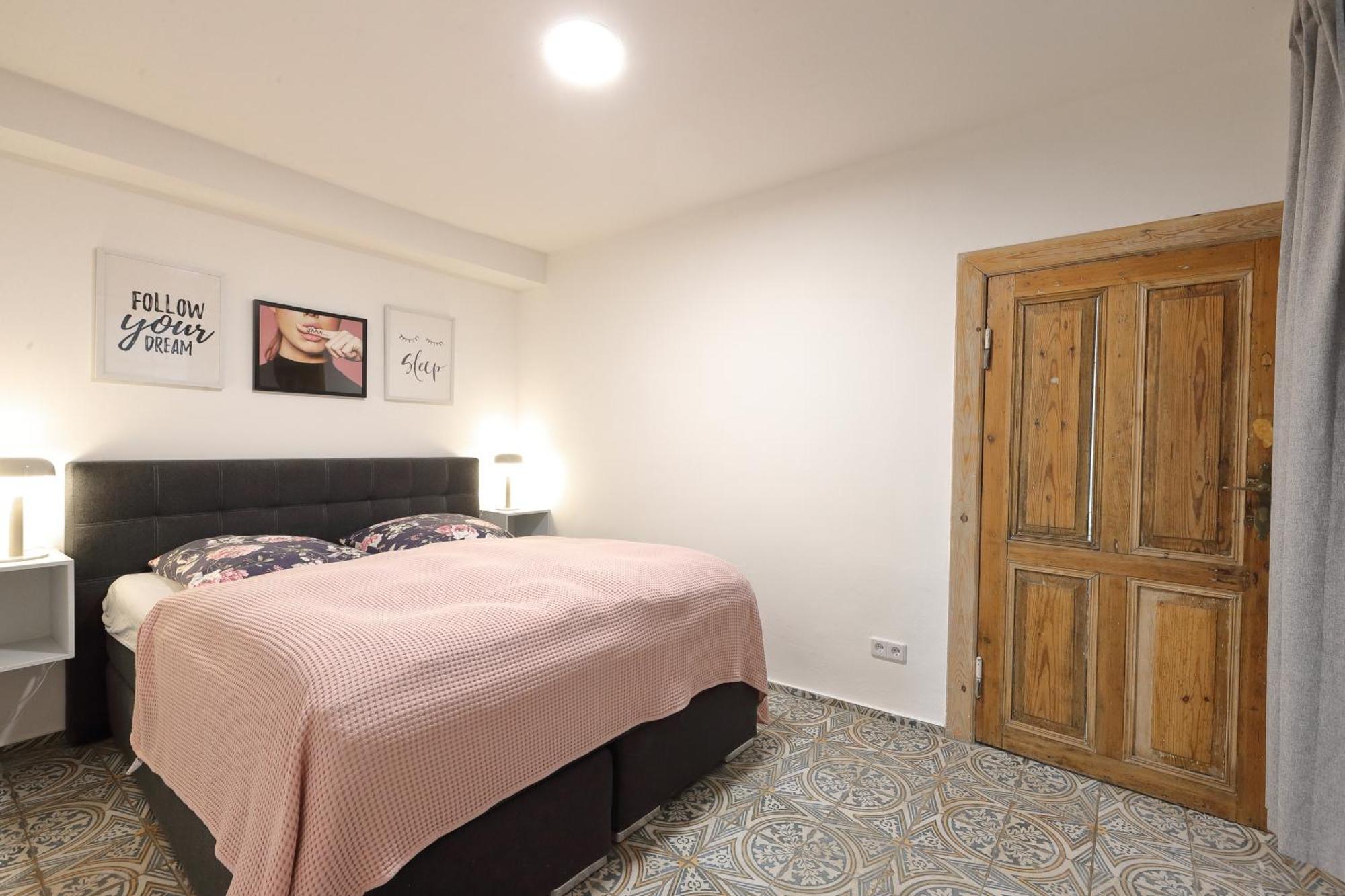 N15 - Room22 Familyhouse Appartement *